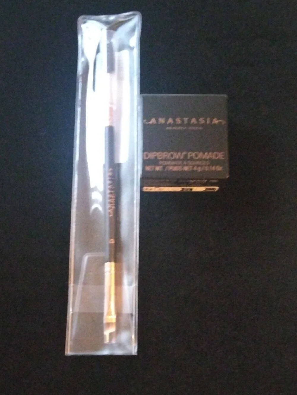 Anastasia Dipbrow Set. Pomade - Black and Rose Gold Box & Brush #12